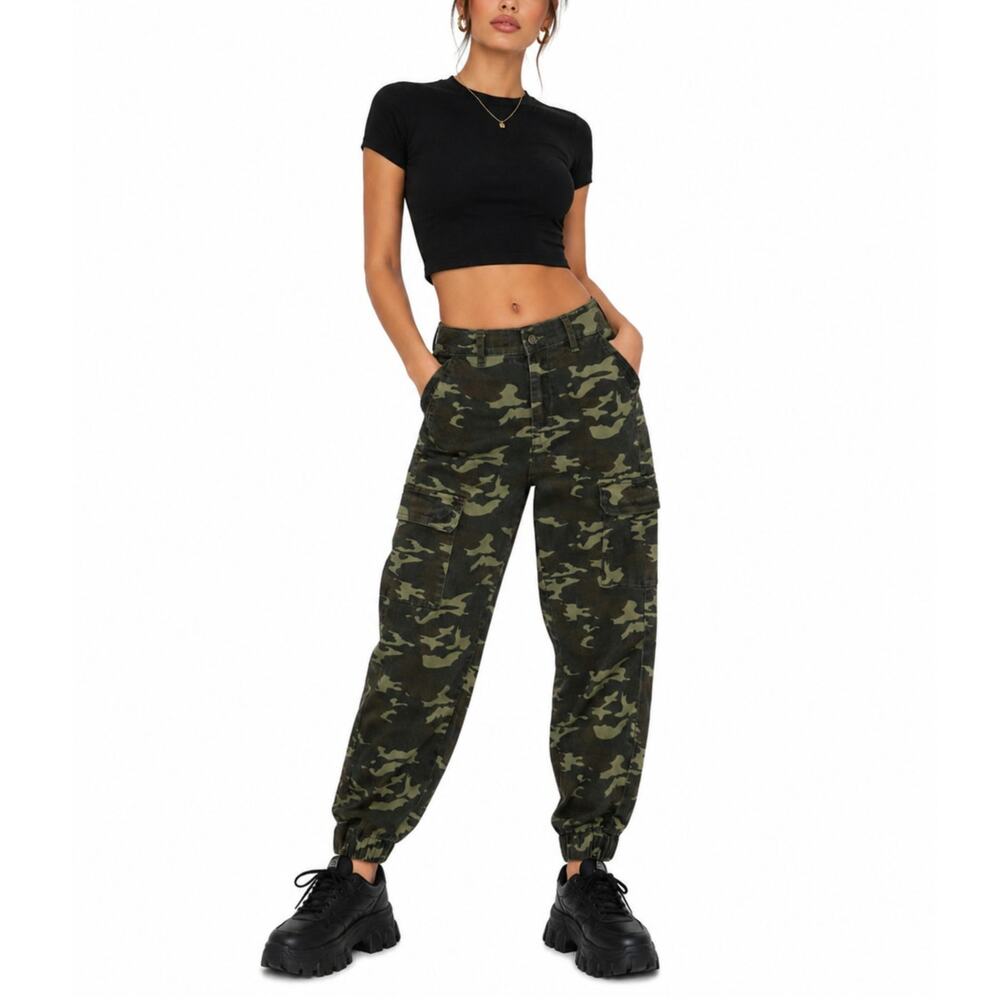 Almost Famous Camouflage Joggers High Rise Camo Cargo Jogger Jeans Medium